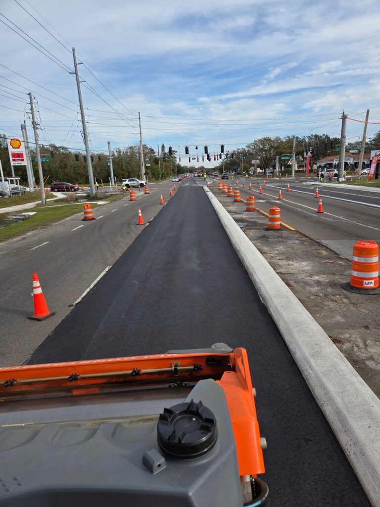 POV VLJ asphalt roller compacting asphLT